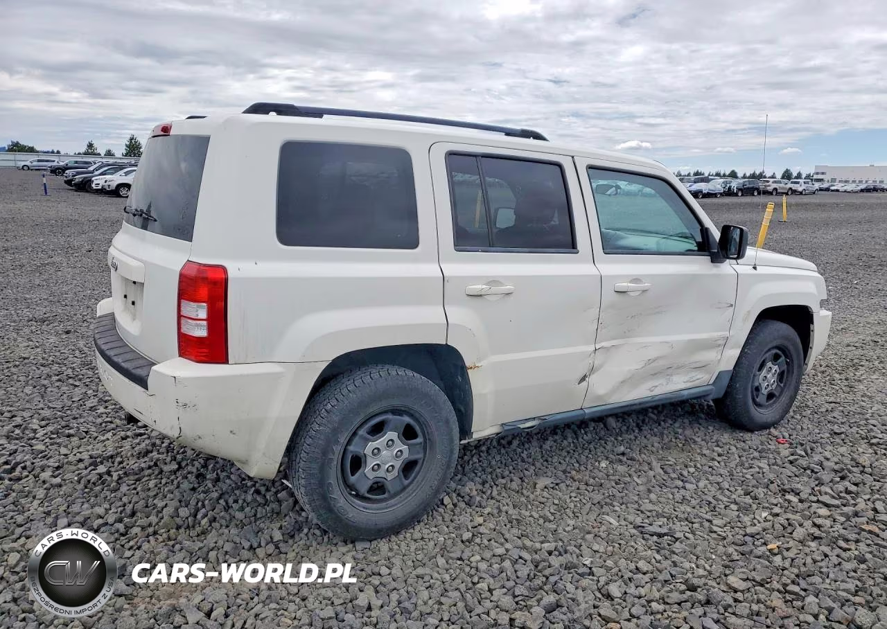 2010 Jeep Patriot Sport VIN:1J4NF2GBXAD518340 - 3