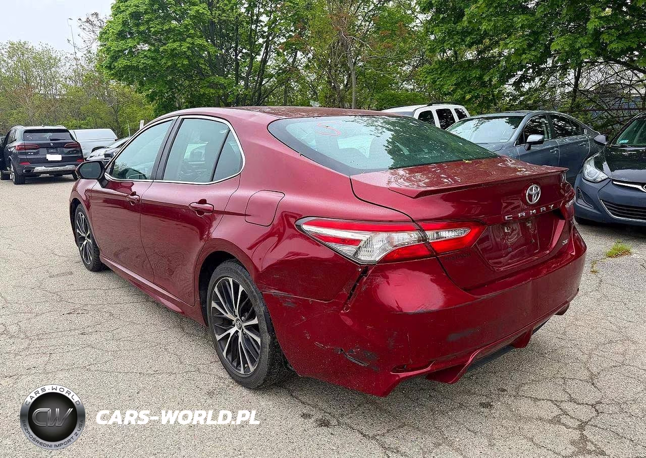 2018 Toyota Camry Se VIN:4T1B11HK0JU500358 - 3
