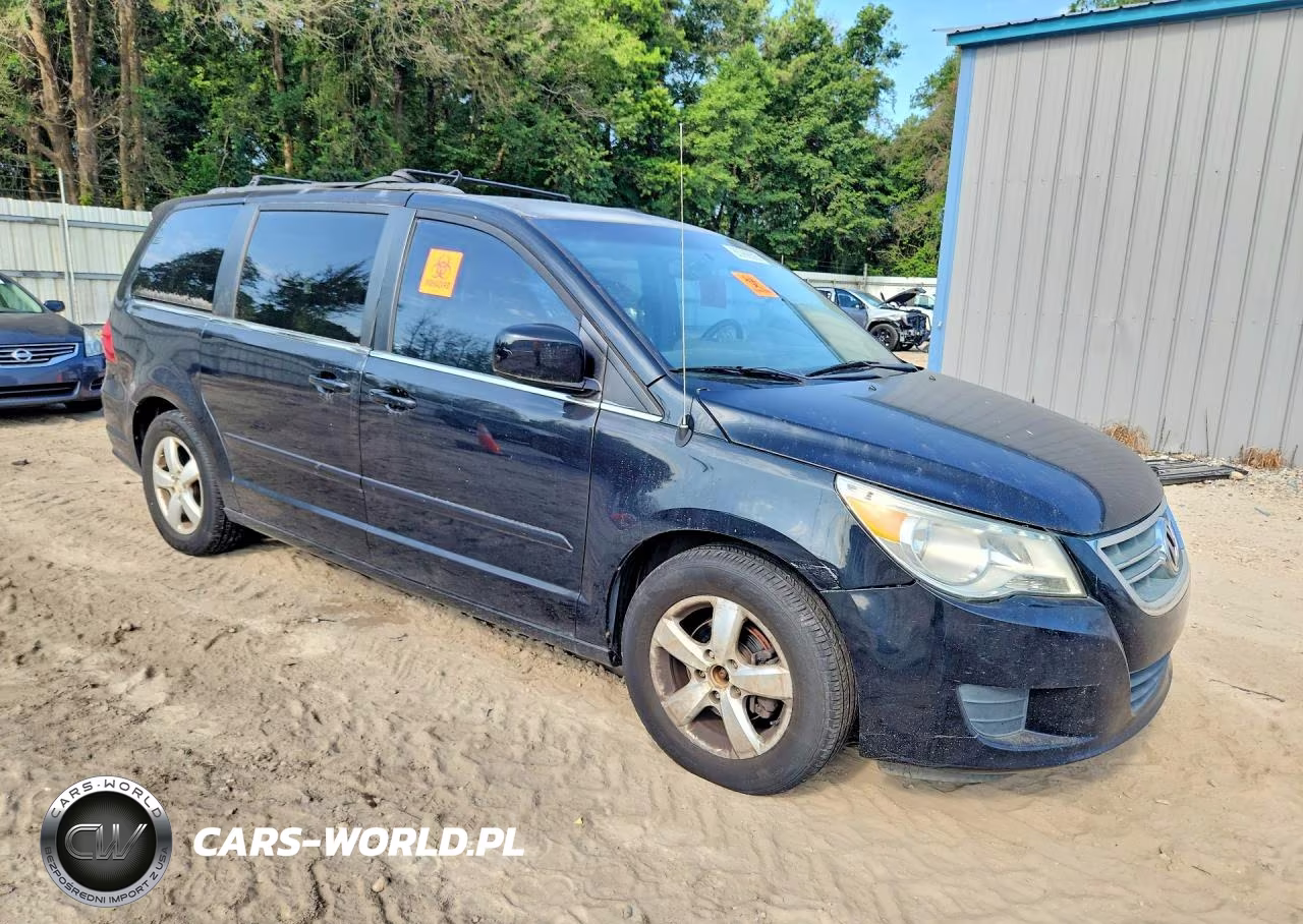 2011 Volkswagen Routan Se VIN:2V4RW3DG8BR717680 - 4