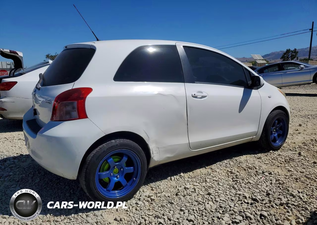 2008 Toyota Yaris Base VIN:JTDJT903285216716 - 3