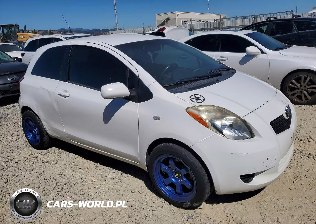 2008 Toyota Yaris Base VIN:JTDJT903285216716 - 4