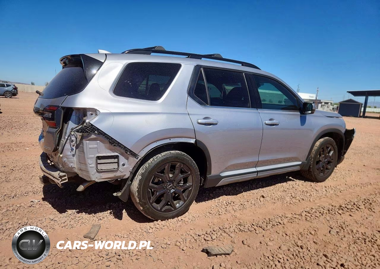 2025 Honda Pilot Touring VIN:5FNYG1H73SB065208 - 3