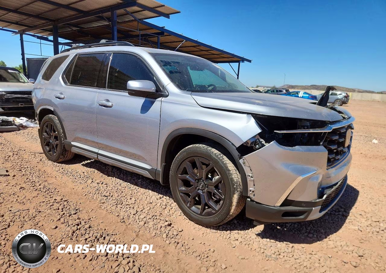 2025 Honda Pilot Touring VIN:5FNYG1H73SB065208 - 4