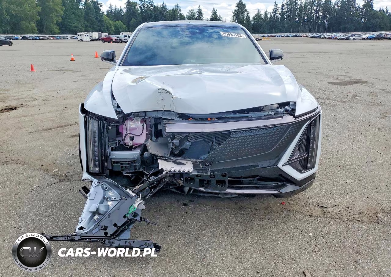 2026 Cadillac Lyriq Sport VIN:1GYKPURL4TZ309330 - 5