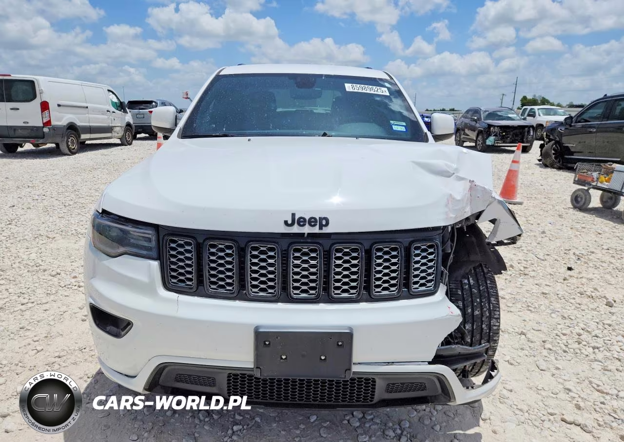2020 Jeep Grand Cherokee Laredo VIN:1C4RJEAG7LC212037 - 5