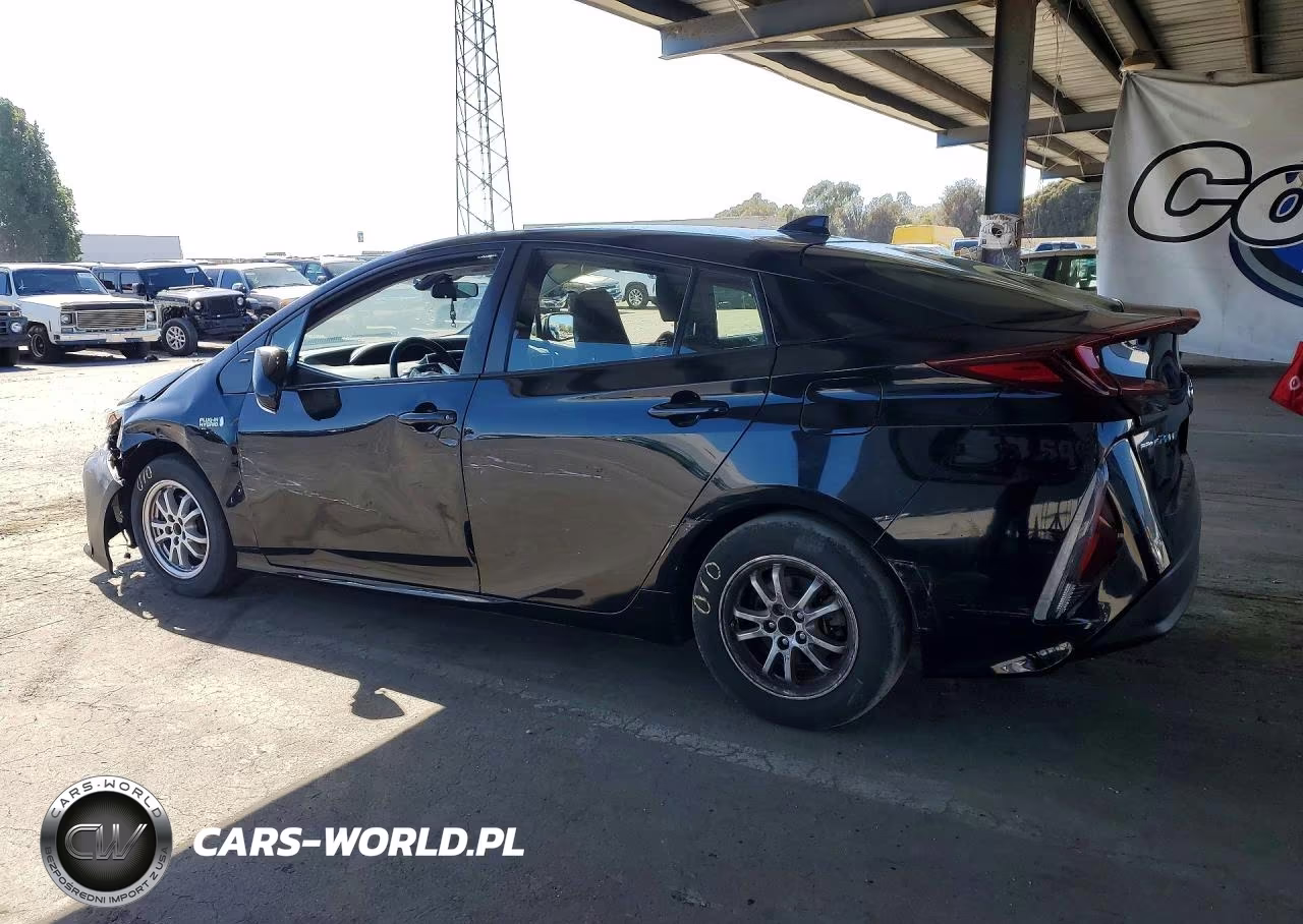 2021 Toyota Prius Prime Le VIN:JTDKAMFP4M3181819 - 2
