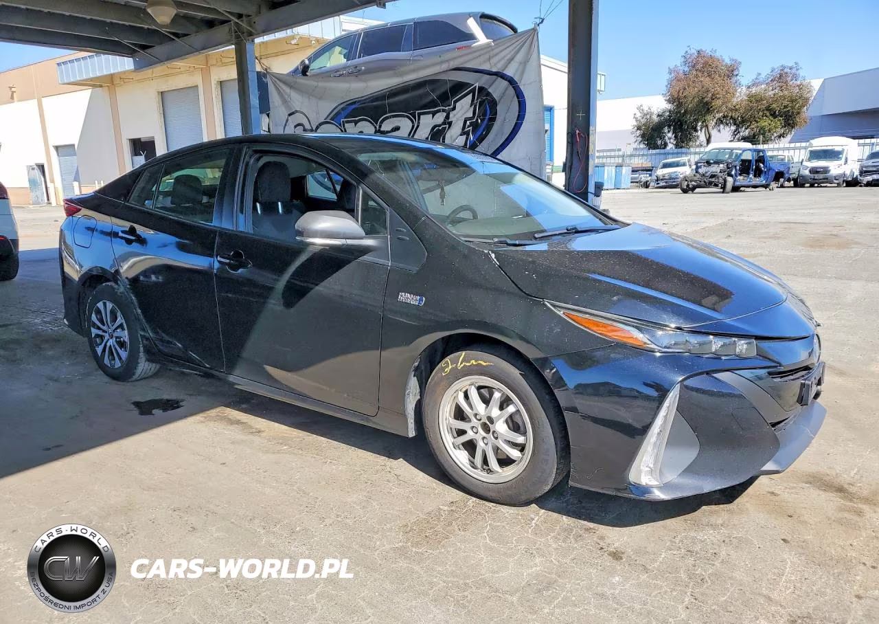 2021 Toyota Prius Prime Le VIN:JTDKAMFP4M3181819 - 4