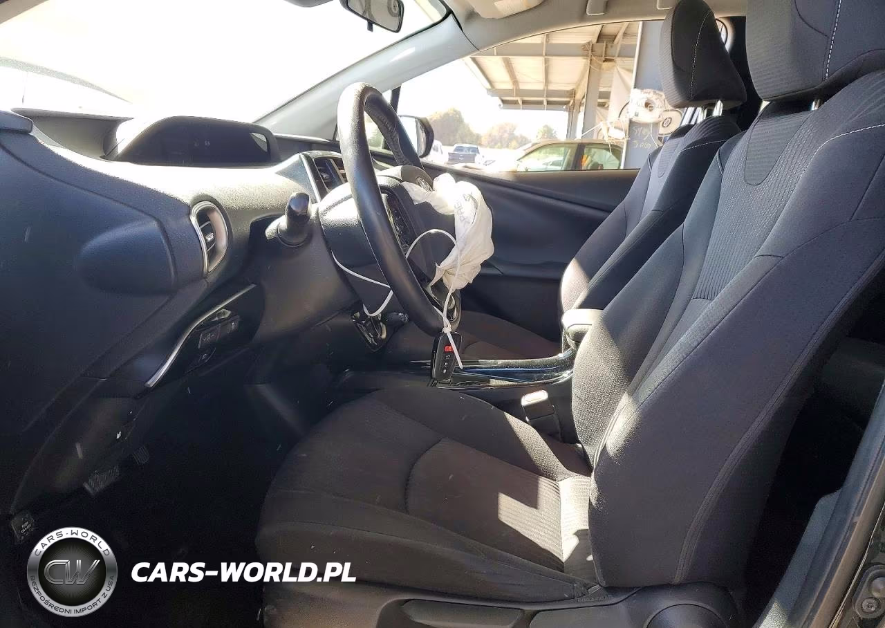 2021 Toyota Prius Prime Le VIN:JTDKAMFP4M3181819 - 7