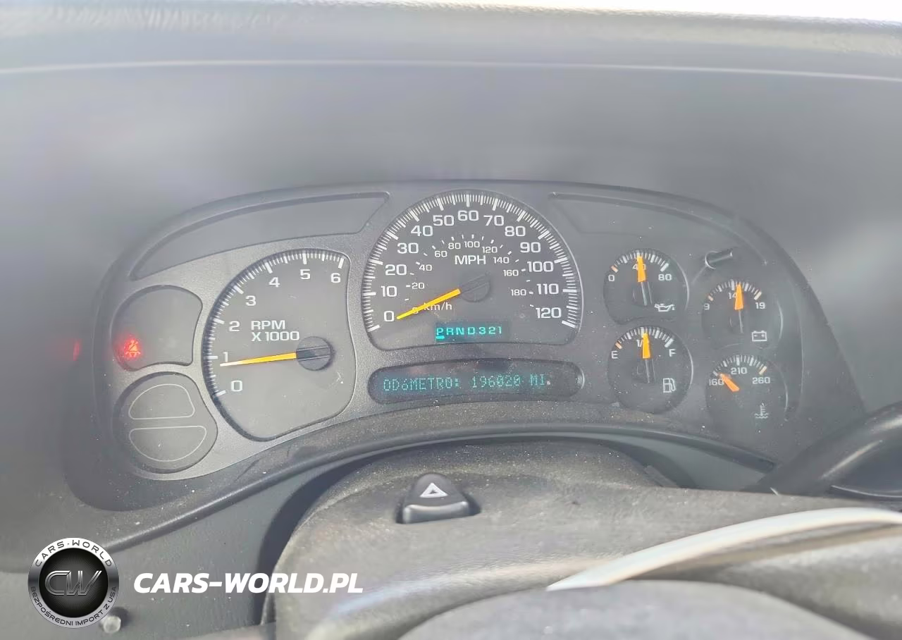 2005 Chevrolet Tahoe C1500 VIN:1GNEC13V75R133844 - 9