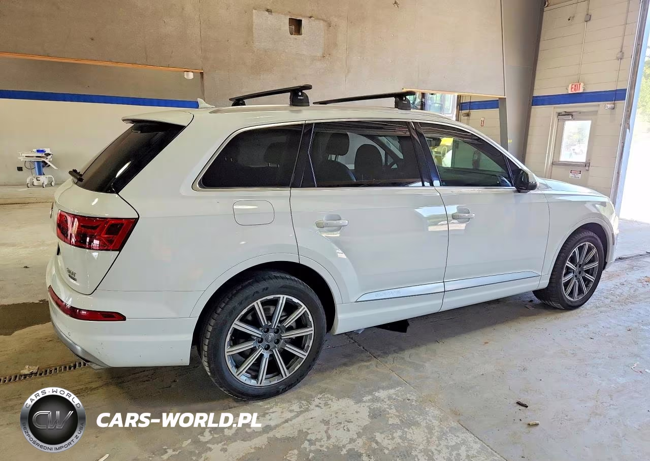 2018 Audi Q7 3.0T Premium VIN:WA1LAAF76JD038308 - 3