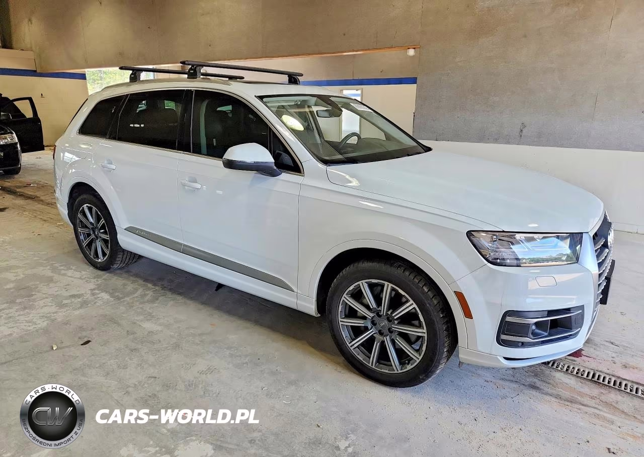 2018 Audi Q7 3.0T Premium VIN:WA1LAAF76JD038308 - 4
