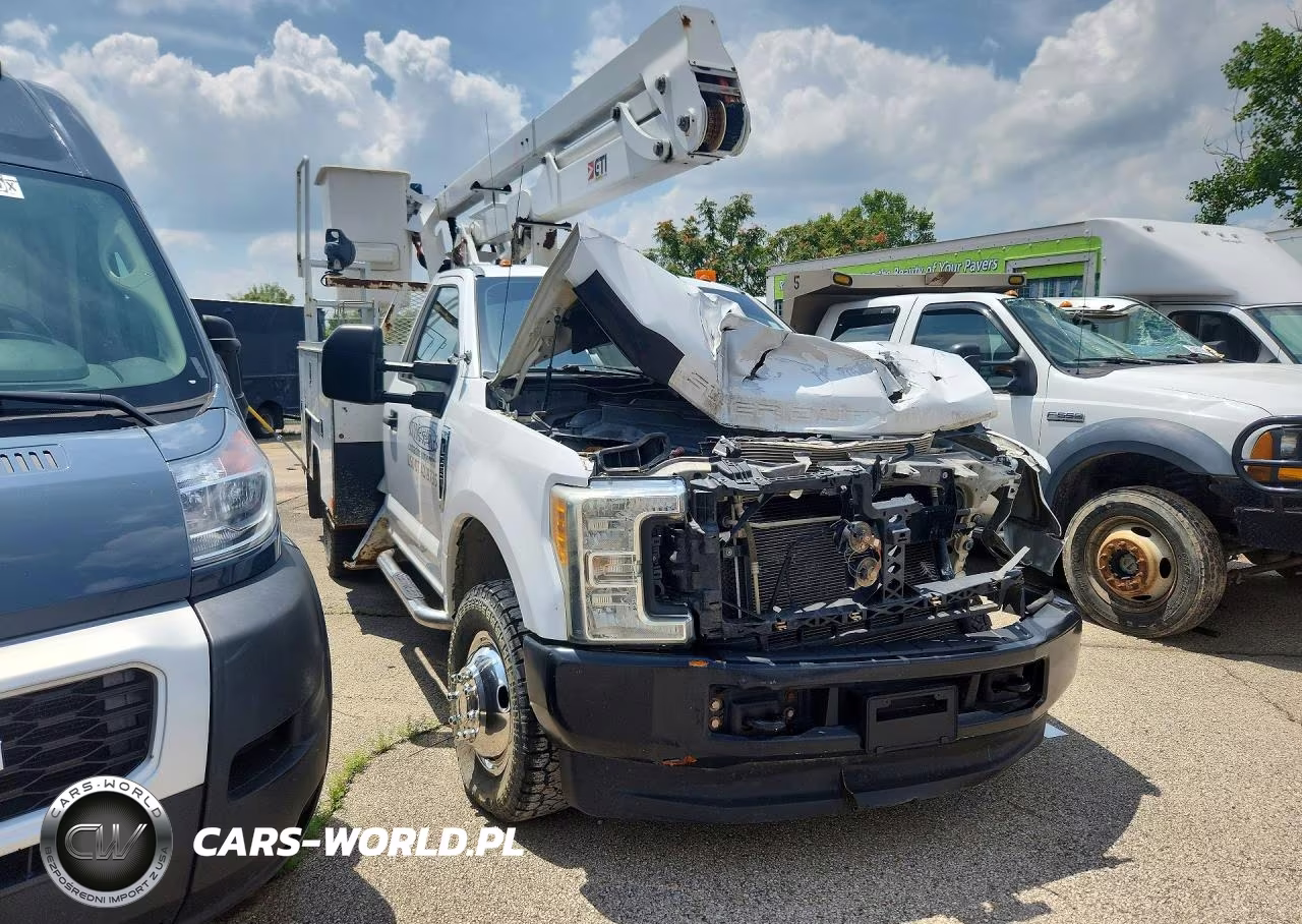 2017 Ford F350 Super Duty VIN:1FDRF3H67HDA04594 - 4