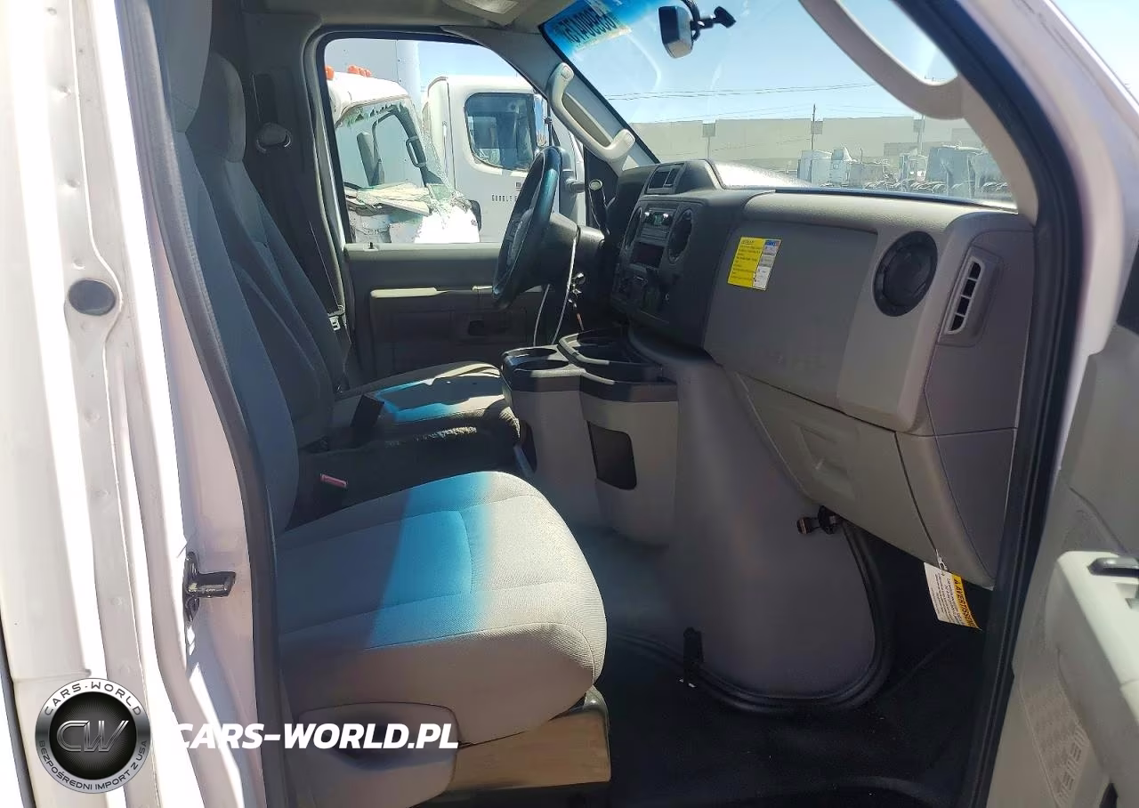 2022 Ford Econoline E450 Super Duty Cutaway Van VIN:1FDXE4FN2NDC16065 - 11