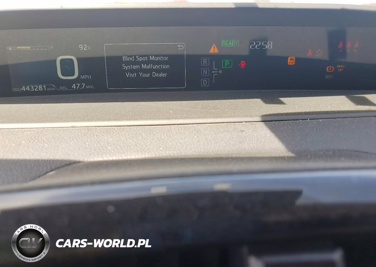 2017 Toyota Prius Four VIN:JTDKBRFUXH3049900 - 9