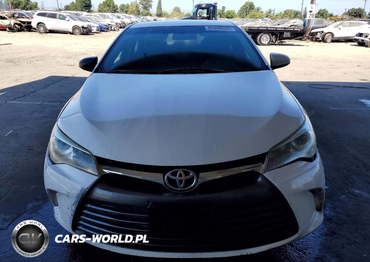 2016 Toyota Camry Le VIN:4T1BF1FK1GU250903 - 5