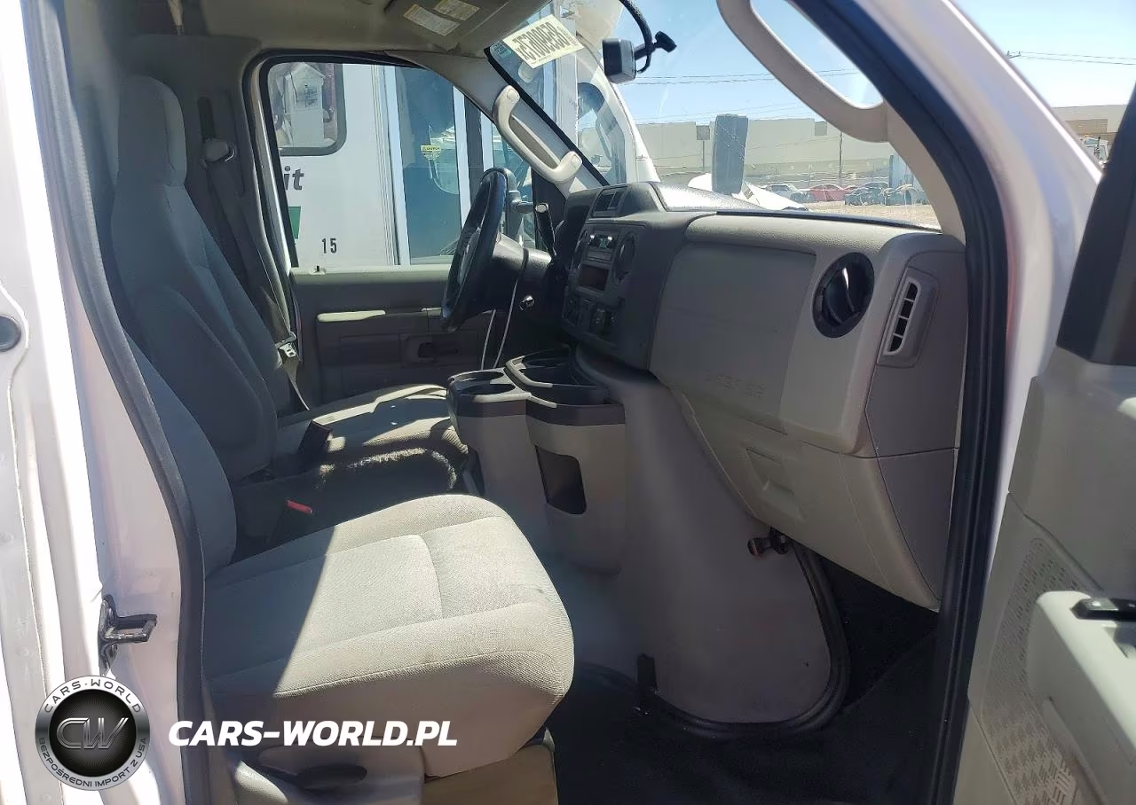2022 Ford Econoline E450 Super Duty Cutaway Van VIN:1FDXE4FN7NDC16062 - 11