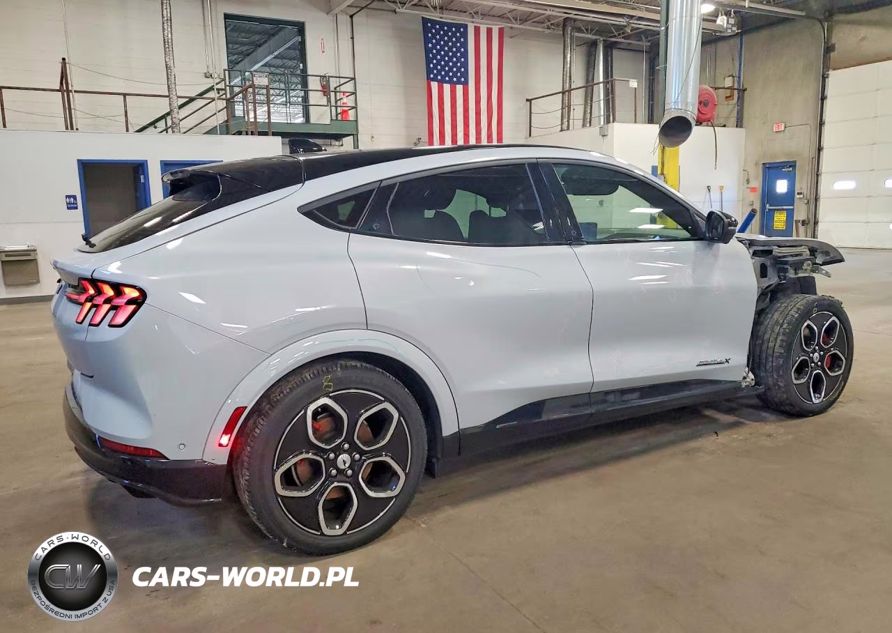 2023 Ford Mach E VIN:3FMTK4SE5PMA57921 - 3