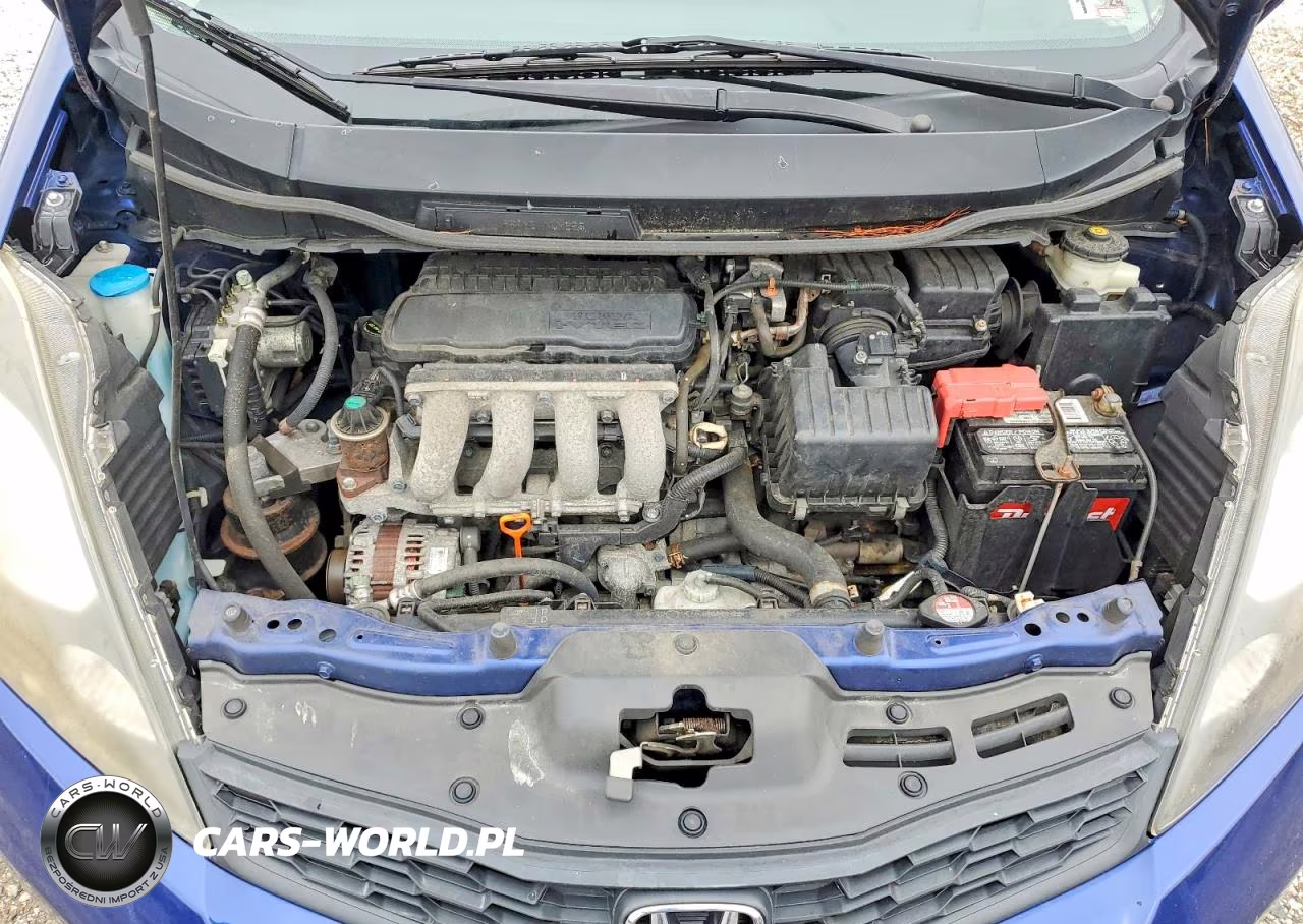 2013 Honda Fit Sport VIN:JHMGE8H53DC023225 - 11