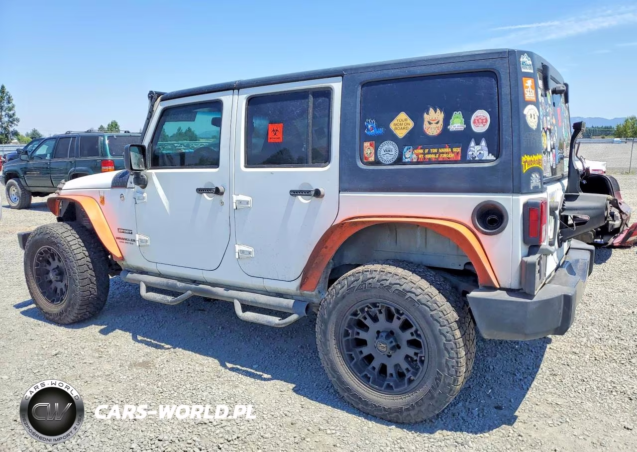 2015 Jeep Wrangler Unlimited Sport VIN:1C4BJWDG4FL507572 - 2
