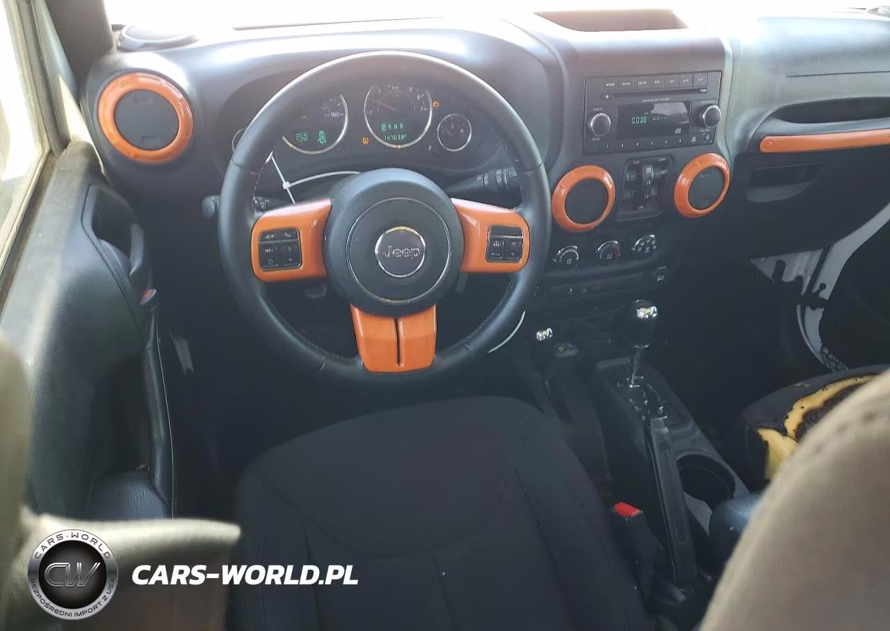 2015 Jeep Wrangler Unlimited Sport VIN:1C4BJWDG4FL507572 - 8