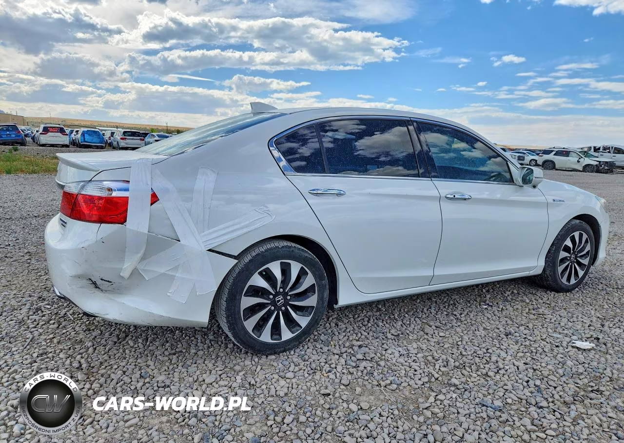 2014 Honda Accord Touring Hybrid VIN:1HGCR6F79EA004450 - 3