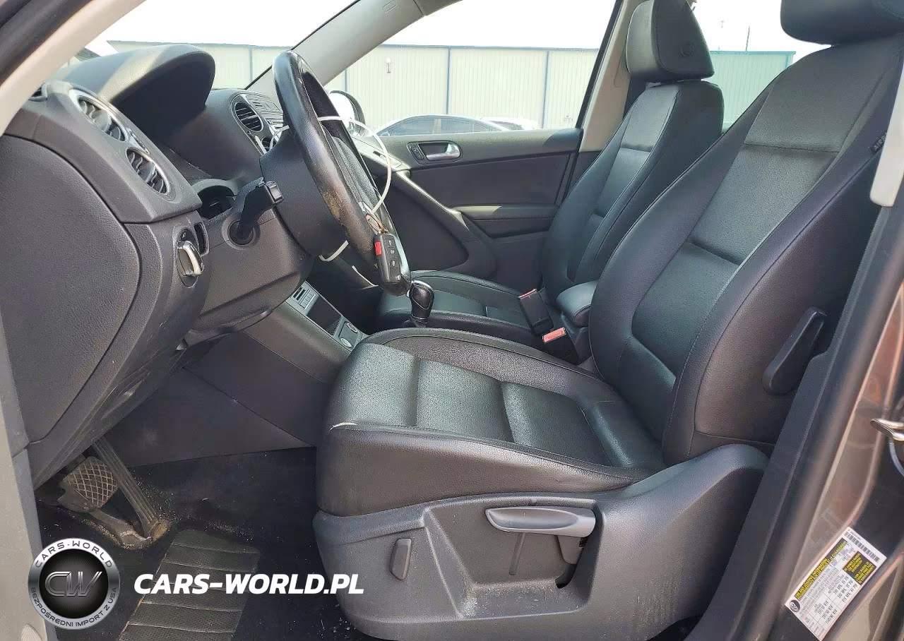 2015 Volkswagen Tiguan S VIN:WVGAV7AX7FW516013 - 7