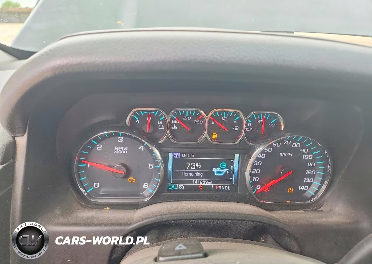 2018 Chevrolet Tahoe C1500 Lt VIN:1GNSCBKC8JR148632 - 9