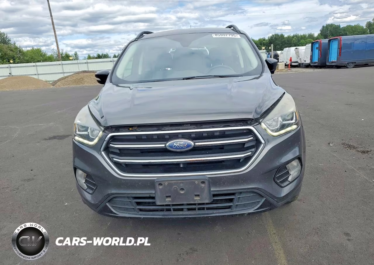 2017 Ford Escape Titanium VIN:1FMCU9JD0HUB61570 - 5