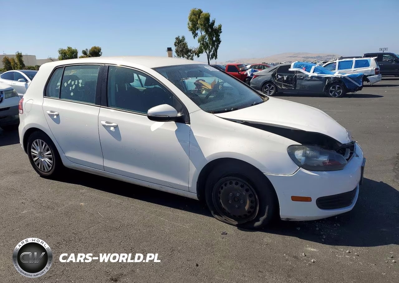 2013 Volkswagen Golf VIN:WVWDB7AJ5DW131438 - 4