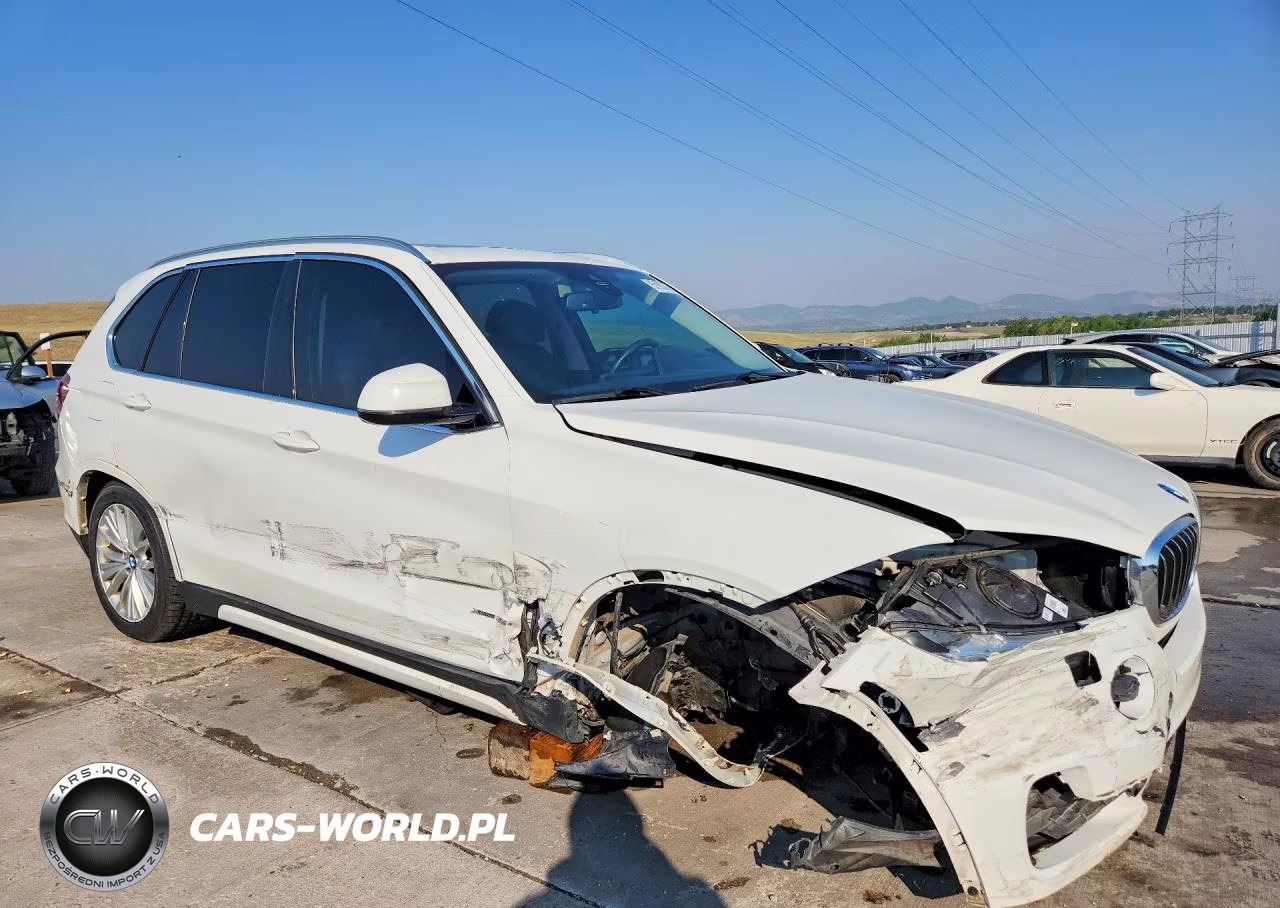 2016 BMW X5 xDrive35I VIN:5UXKR0C53G0P30211 - 4
