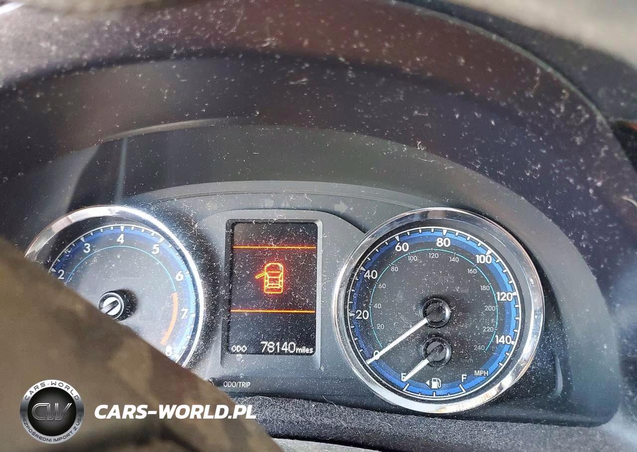 2017 Toyota Corolla L VIN:5YFBURHE0HP701012 - 9