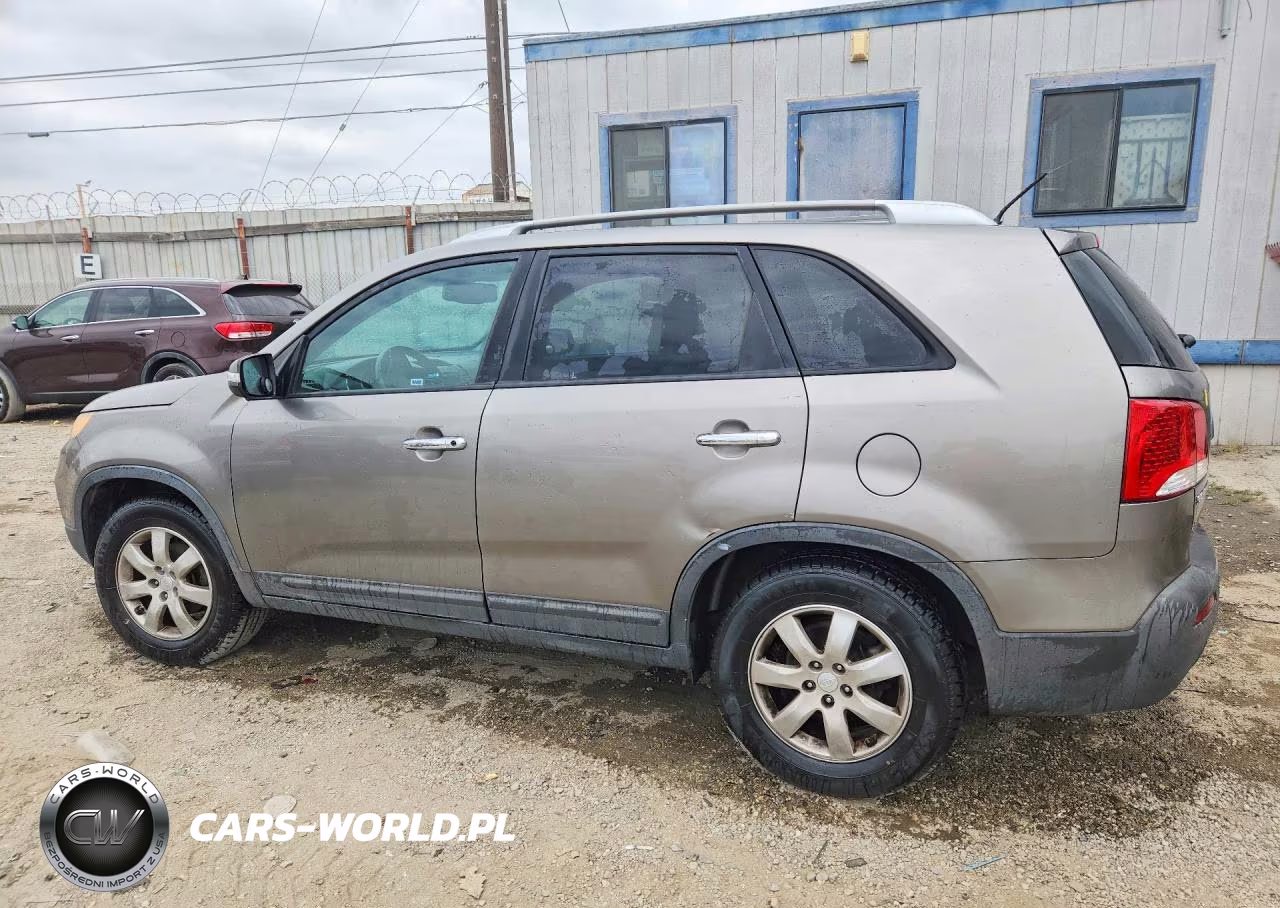 2011 Kia Sorento Lx VIN:5XYKT3A11BG049939 - 2