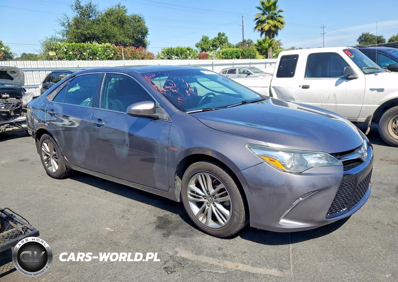 2016 Toyota Camry Se VIN:4T1BF1FK1GU519076 - 4