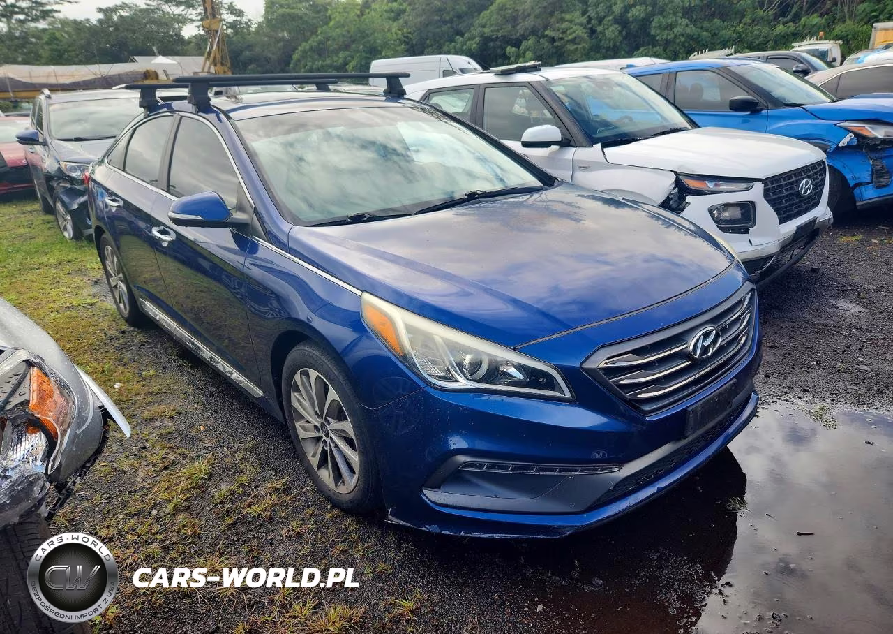 2016 Hyundai Sonata Sport VIN:5NPE34AF8GH377258 - 4