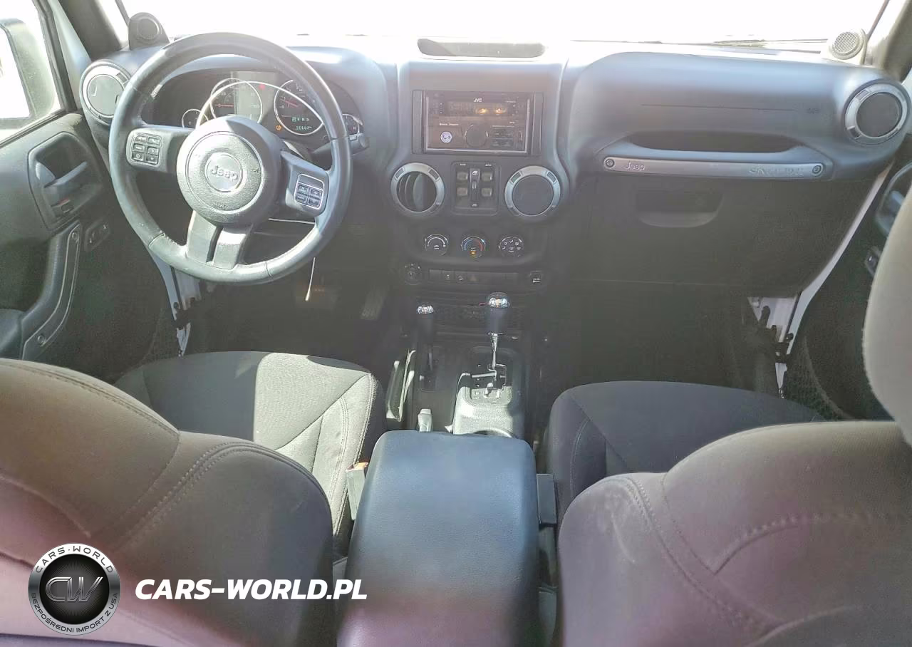2014 Jeep Wrangler Unlimited Sport VIN:1C4BJWDG3EL304283 - 8