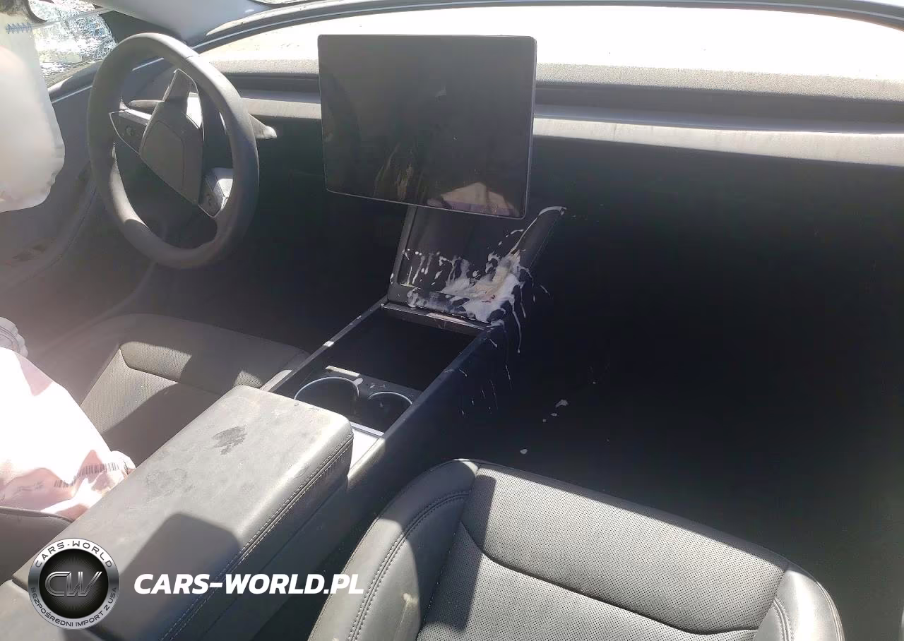 2026 Tesla Model 3 VIN:5YJ3E1EA5TF128195 - 8