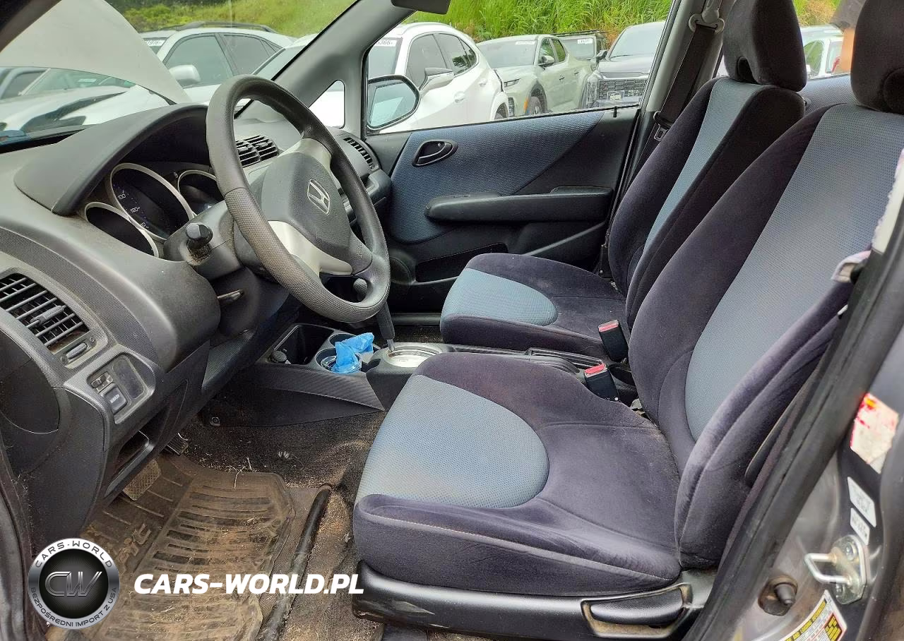 2007 Honda Fit VIN:JHMGD38417S042556 - 7