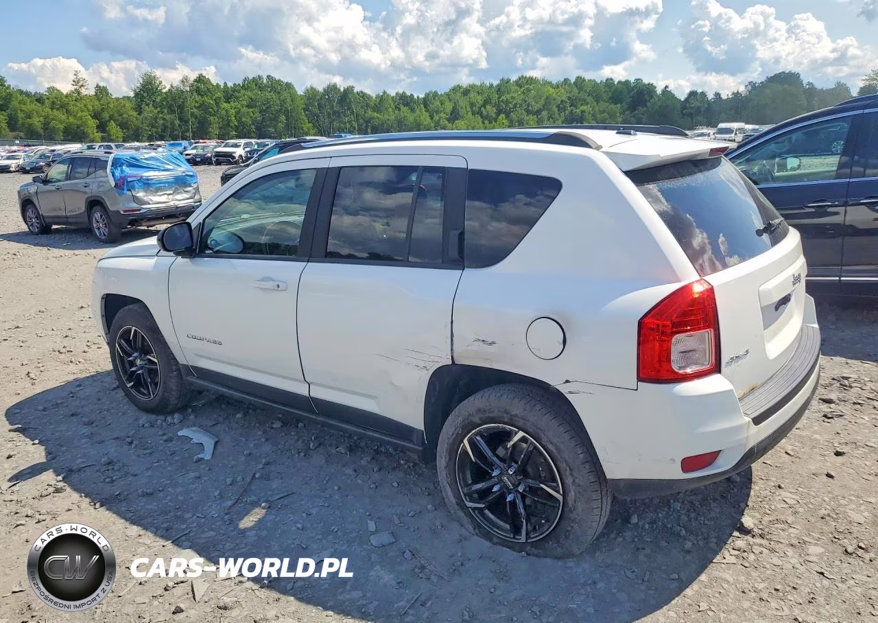 2013 Jeep Compass Latitude VIN:1C4NJDEB6DD196481 - 2