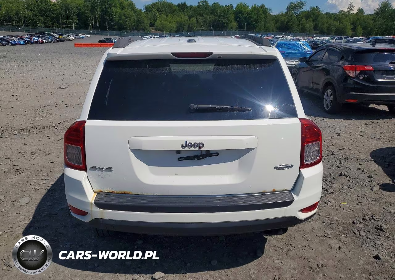 2013 Jeep Compass Latitude VIN:1C4NJDEB6DD196481 - 6