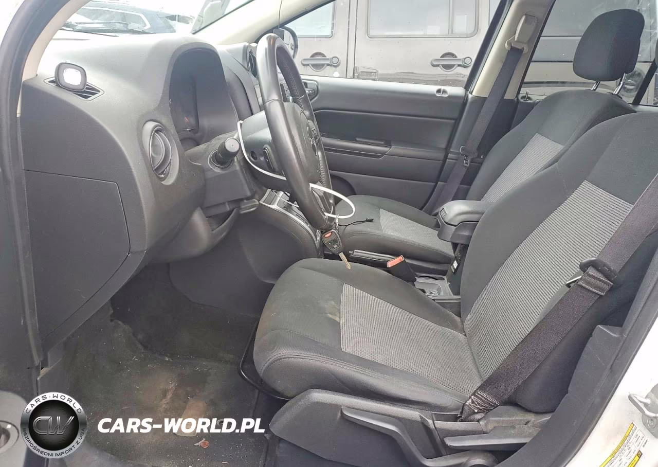 2013 Jeep Compass Latitude VIN:1C4NJDEB6DD196481 - 7