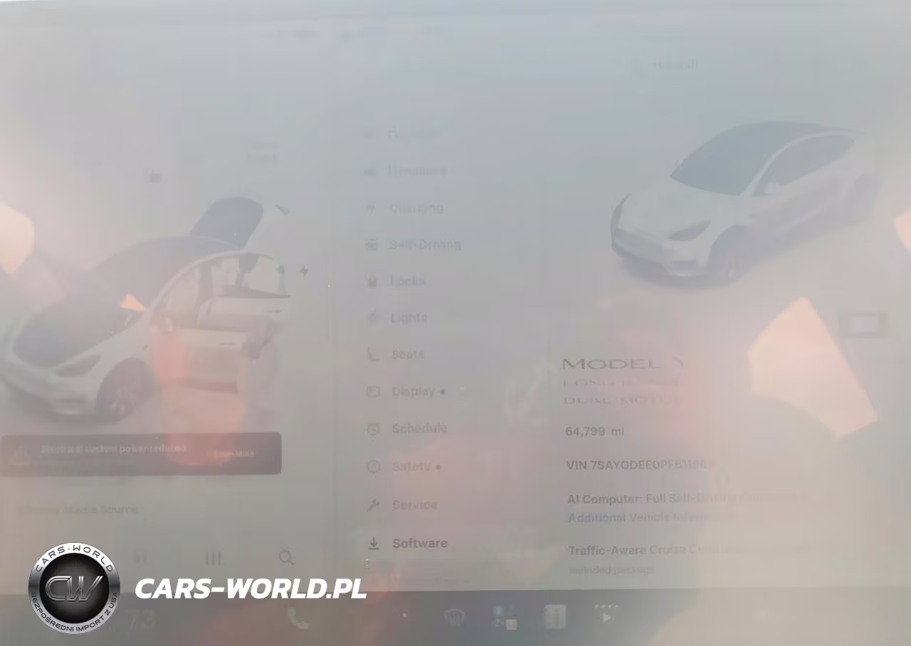 2023 Tesla Model Y VIN:7SAYGDEE0PF611963 - 9