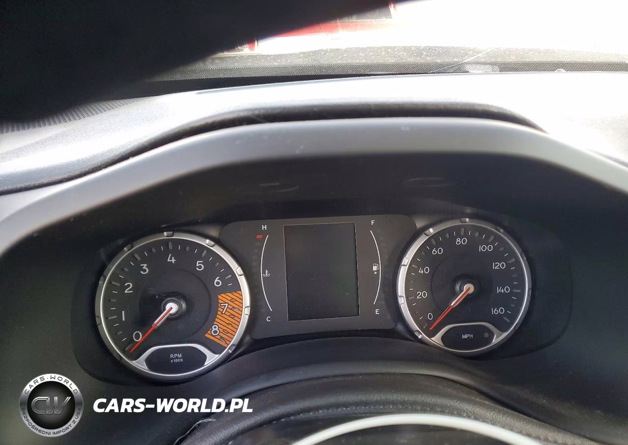 2020 Jeep Renegade Latitude VIN:ZACNJBBB2LPK95532 - 9