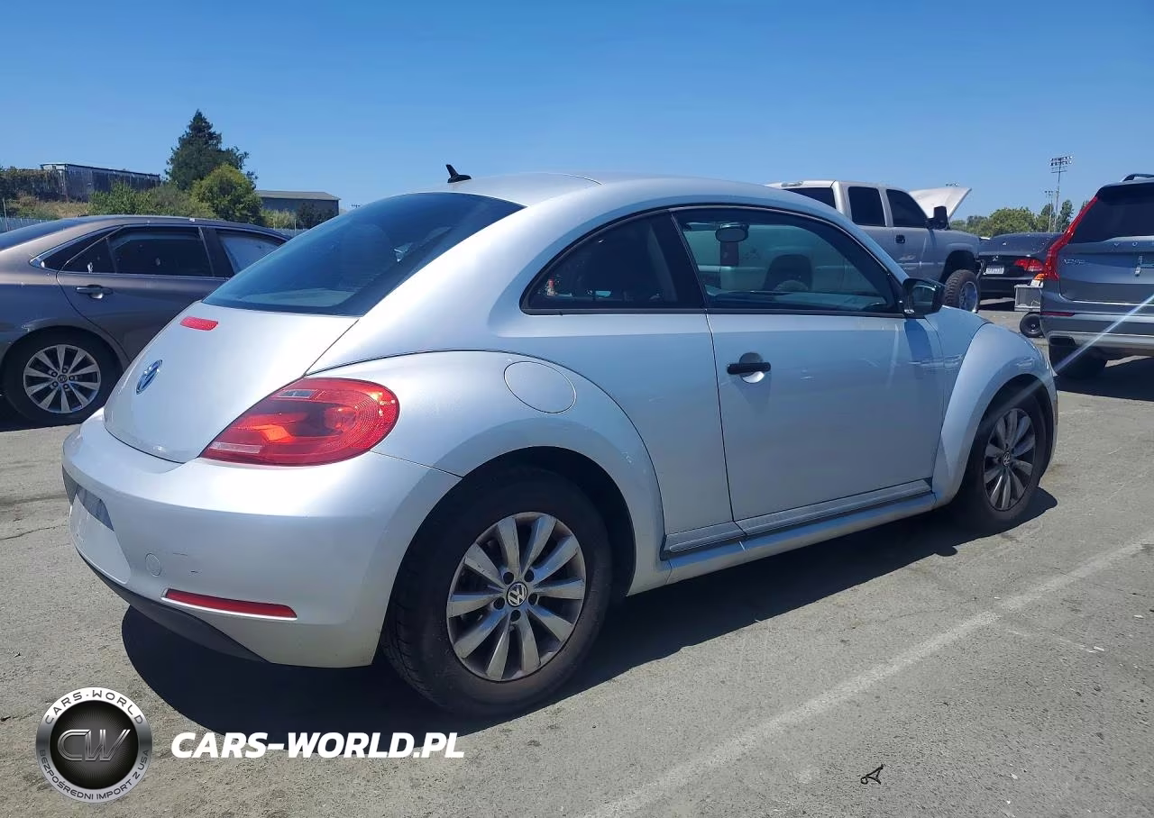 2013 Volkswagen Beetle VIN:3VWFP7ATXDM646878 - 3