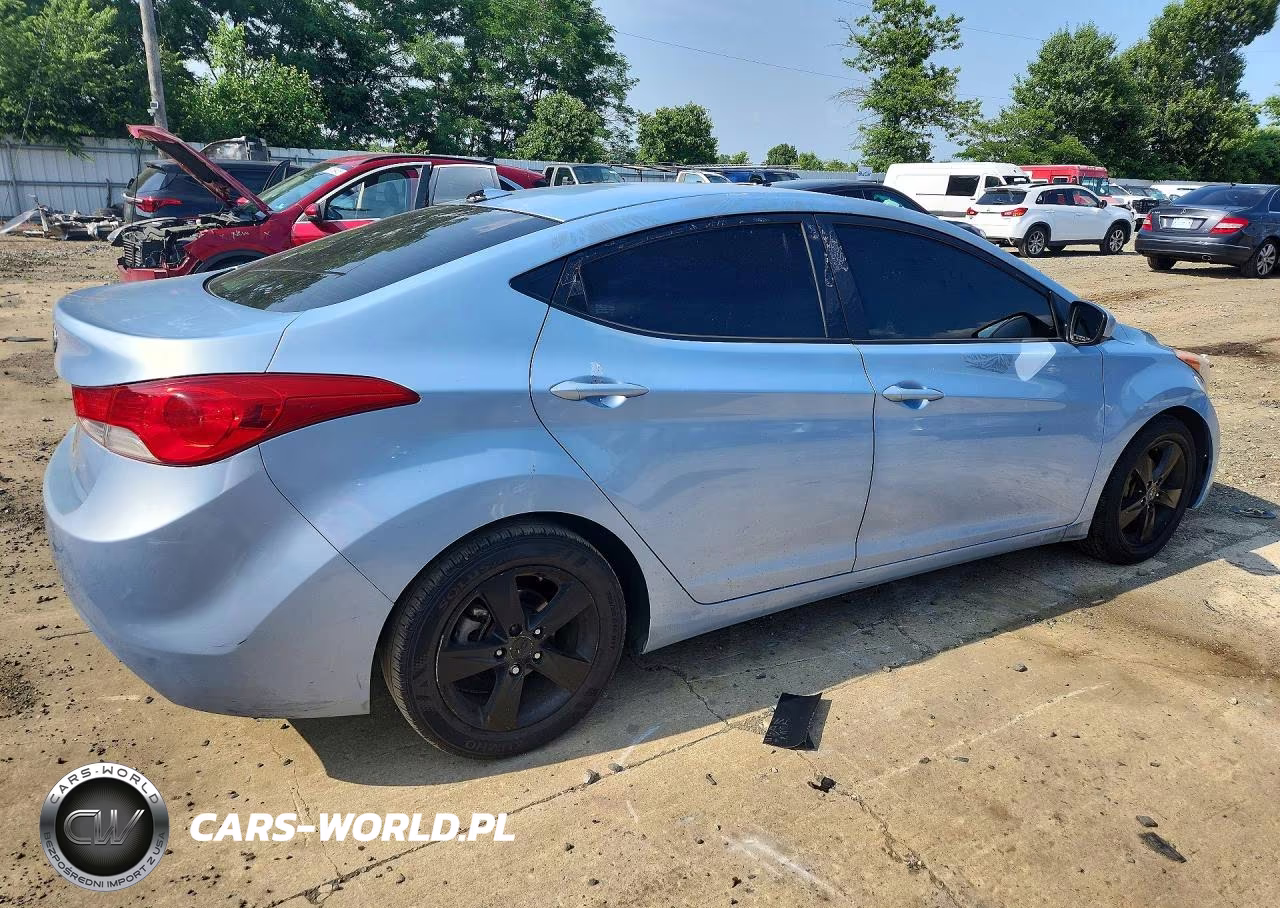 2011 Hyundai Elantra Gls VIN:KMHDH4AE6BU106181 - 3