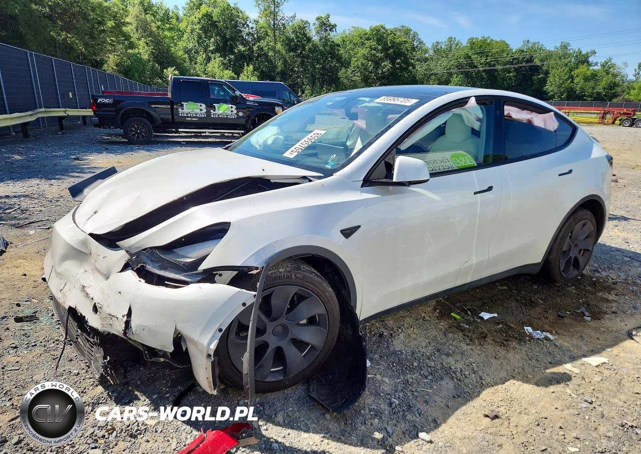 2023 Tesla Model Y – zdjęcie 1 z 12
