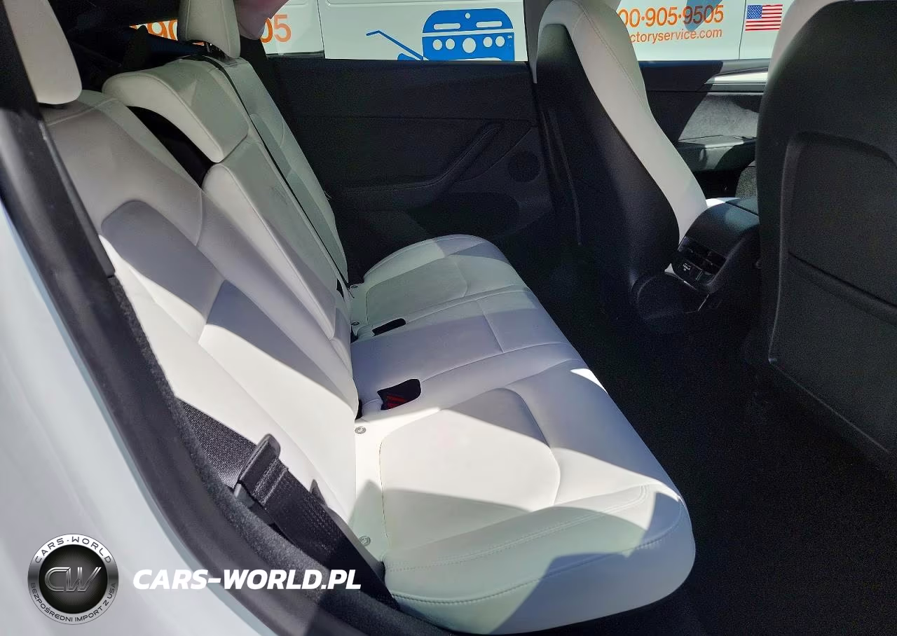 2023 Tesla Model Y VIN:7SAYGDEE6PF672573 - 10