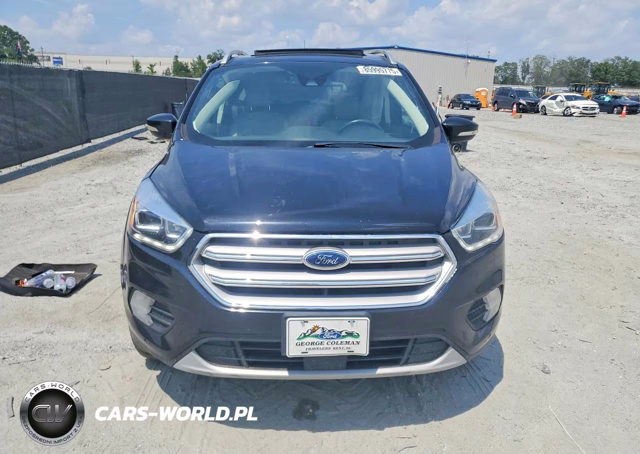 2019 Ford Escape Titanium VIN:1FMCU9J96KUB11677 - 5