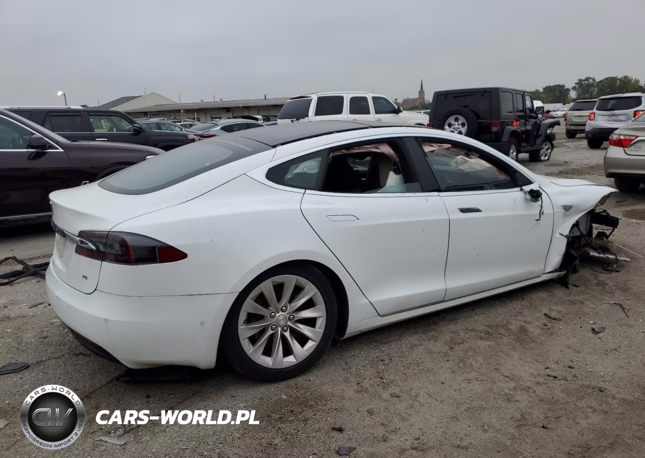2016 Tesla Model S VIN:5YJSA1E15GF156138 - 3