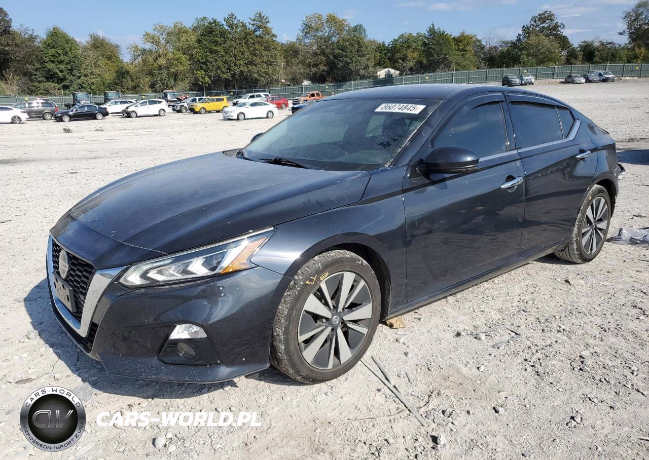 2020 Nissan Altima Sv