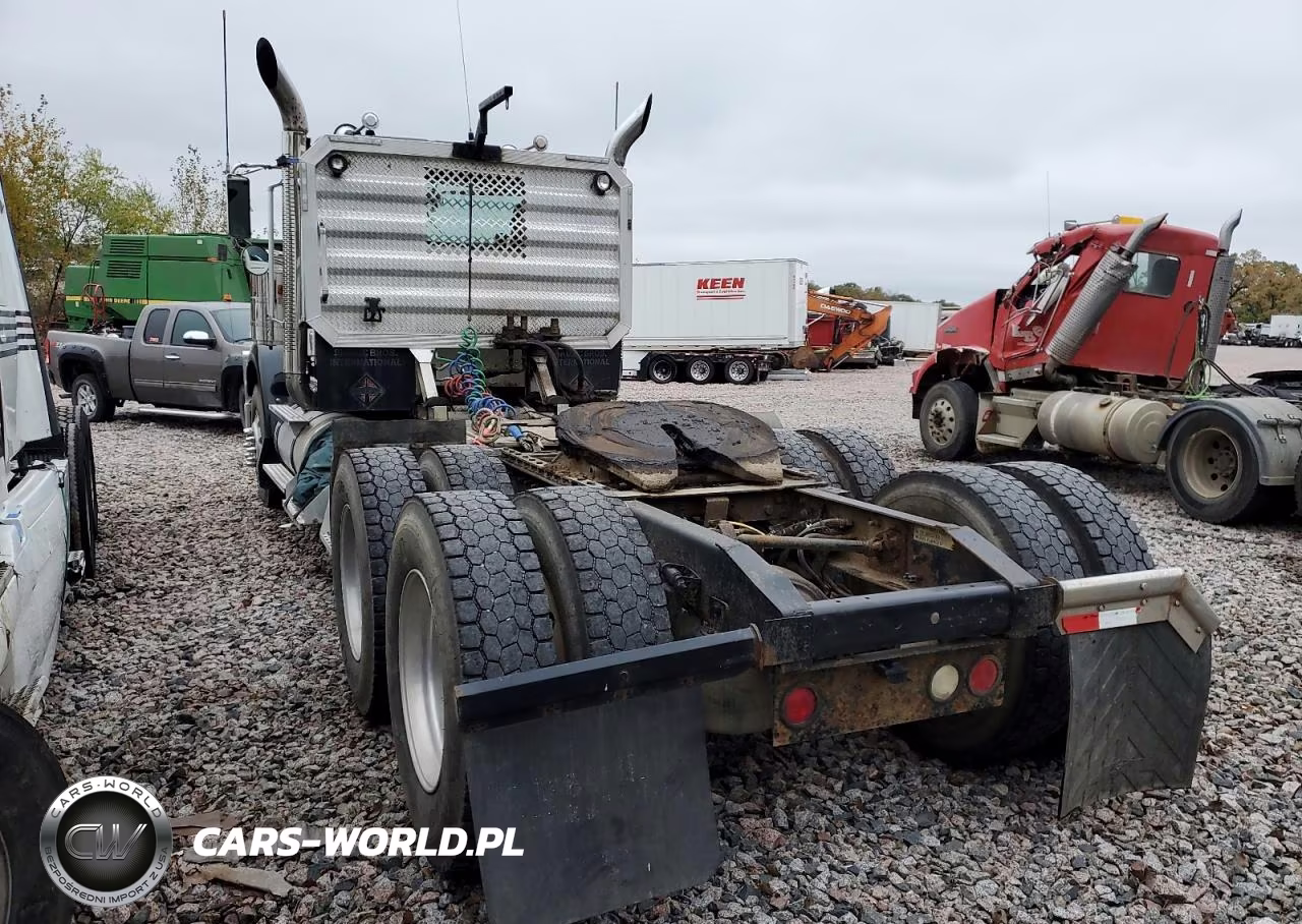 2009 International 9900I Semi Truck VIN:3HSCHAPRX9N130573 - 3